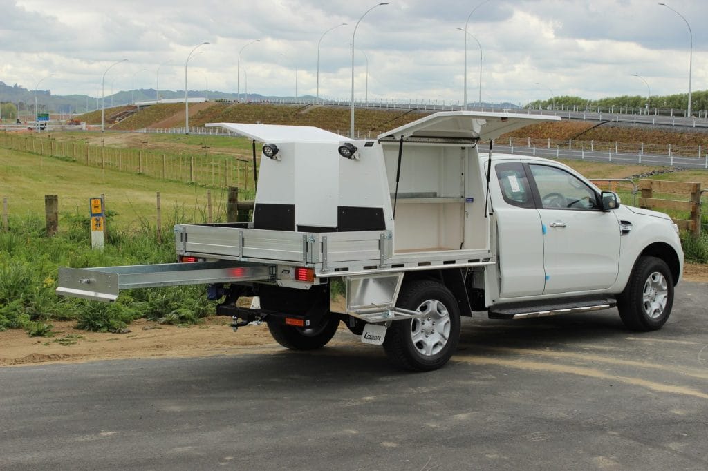 CAMCO Trade - Ford Ranger - Gullwing Toolboxes and Flat Deck 01