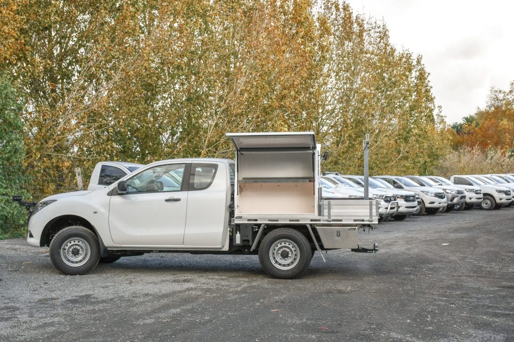CAMCO Trade - Mazda BT-50 - Gullwing Toolboxes and Flat Deck 01