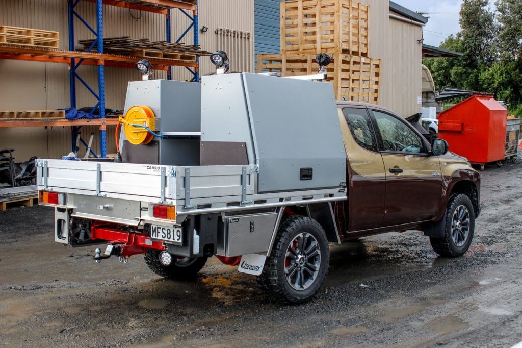 CAMCO Trade - Mitsubishi Triton - Gullwing Toolboxes and Flat Deck 01