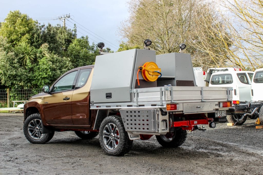 CAMCO Trade - Mitsubishi Triton - Gullwing Toolboxes and Flat Deck 03