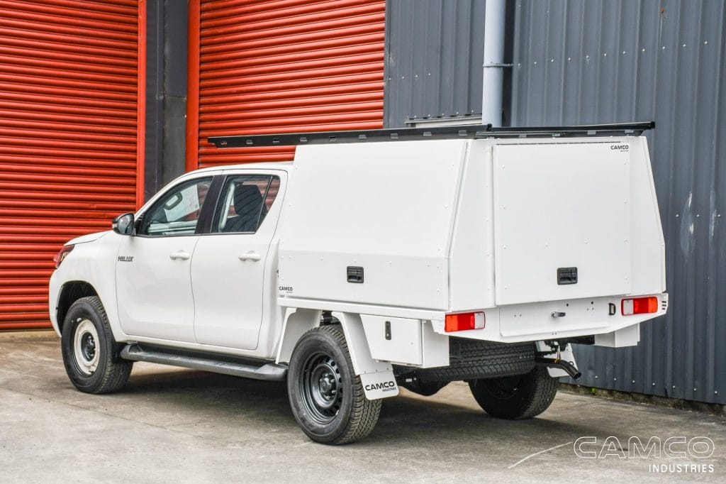 CAMCO Trade - Toyota Hilux - 3 Door Integrated Service Body 01