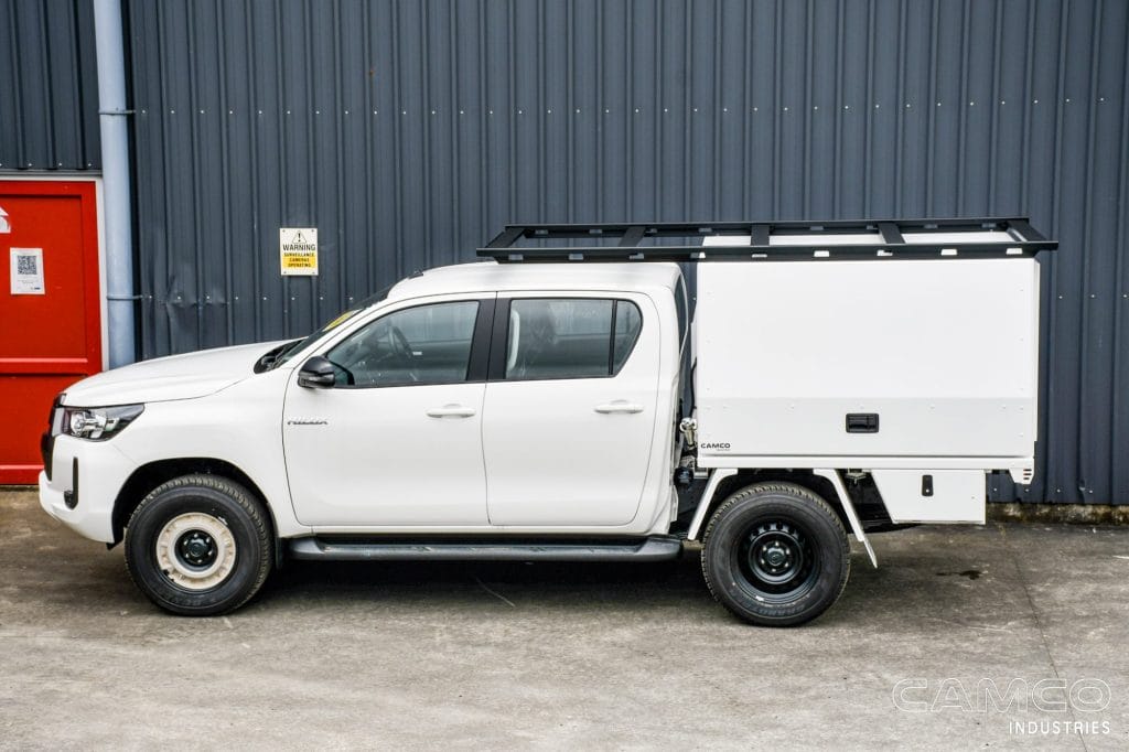 CAMCO Trade - Toyota Hilux - 3 Door Integrated Service Body 03