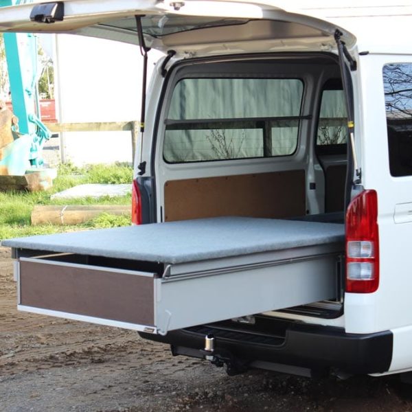 Double Drawer w’ Glass Cutting Table