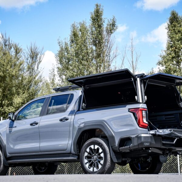 Toyota Hilux 2026 with Stealth Canopy by Camco